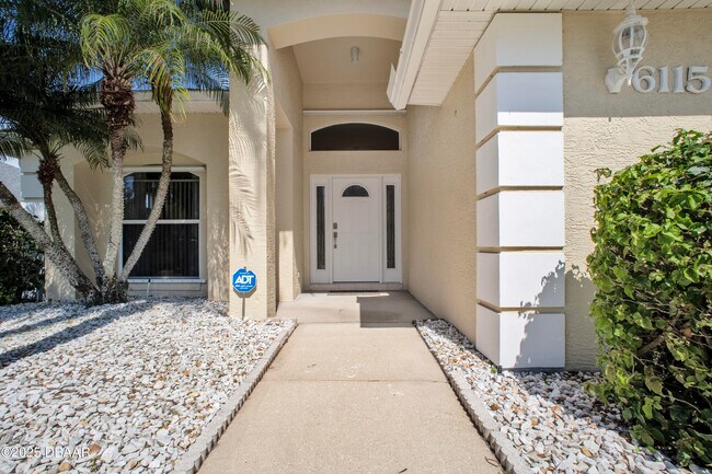Building Photo - 6115 Sabal Point Cir