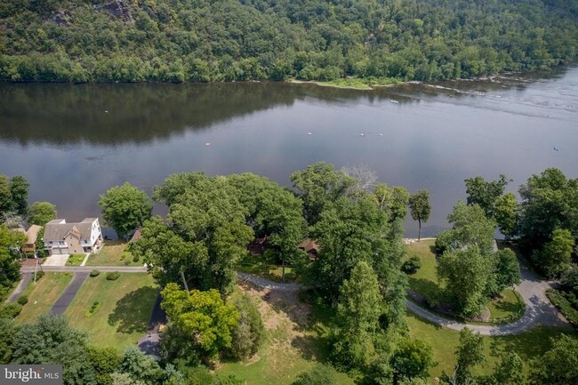 Primary Photo - 18 Bridge Four Ln