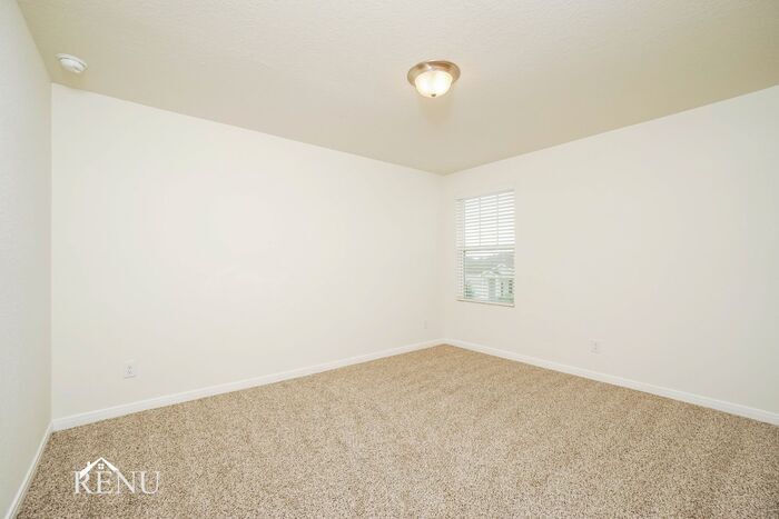 Building Photo - 5015 Firefly Hls