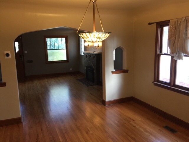 Building Photo - 3939 Wyandot st