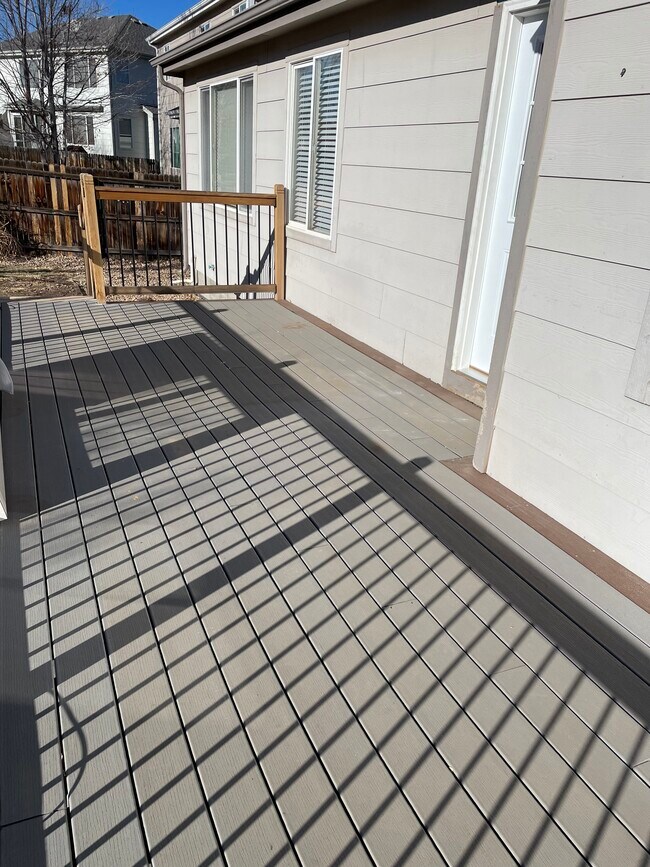 Building Photo - 12651 Jersey Cir E