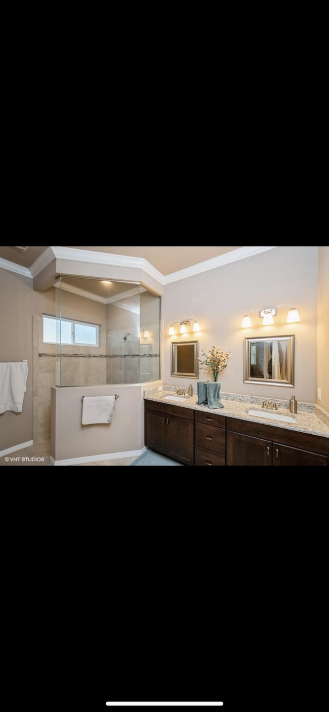 Building Photo - 6420 SW 50th St