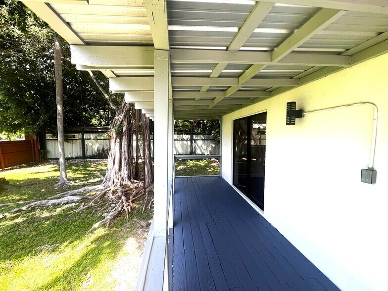 Building Photo - 2720 Shipping Ave