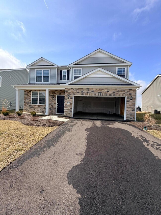 Building Photo - 1315 Red Tail Pl