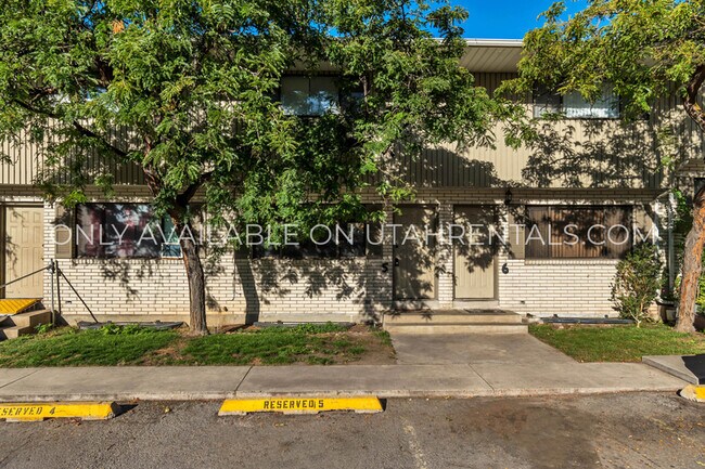 Building Photo - 131 E 500 S