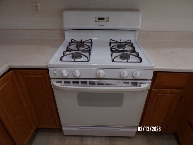 Building Photo - Cute Home