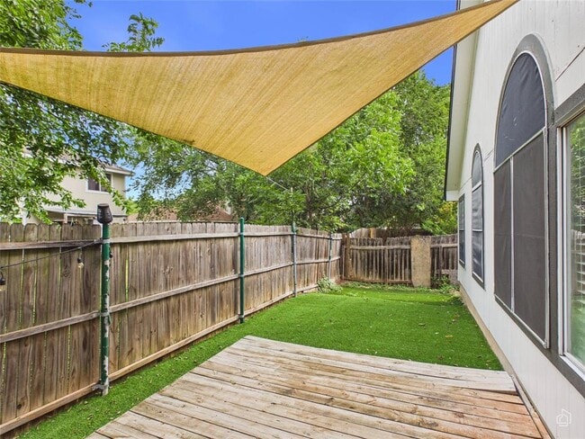 Building Photo - 7400 Crepe Myrtle Dr