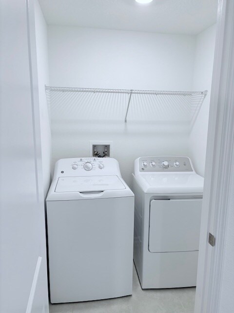 Building Photo - 10178 Honey Hammock Way