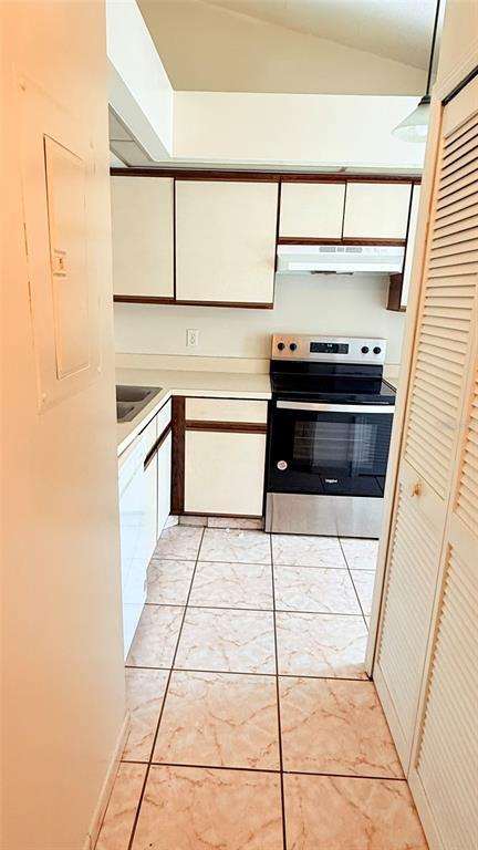 Building Photo - 3104 Landsend Ct