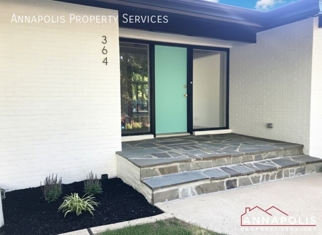 Building Photo - 364 Dun Robbin Dr