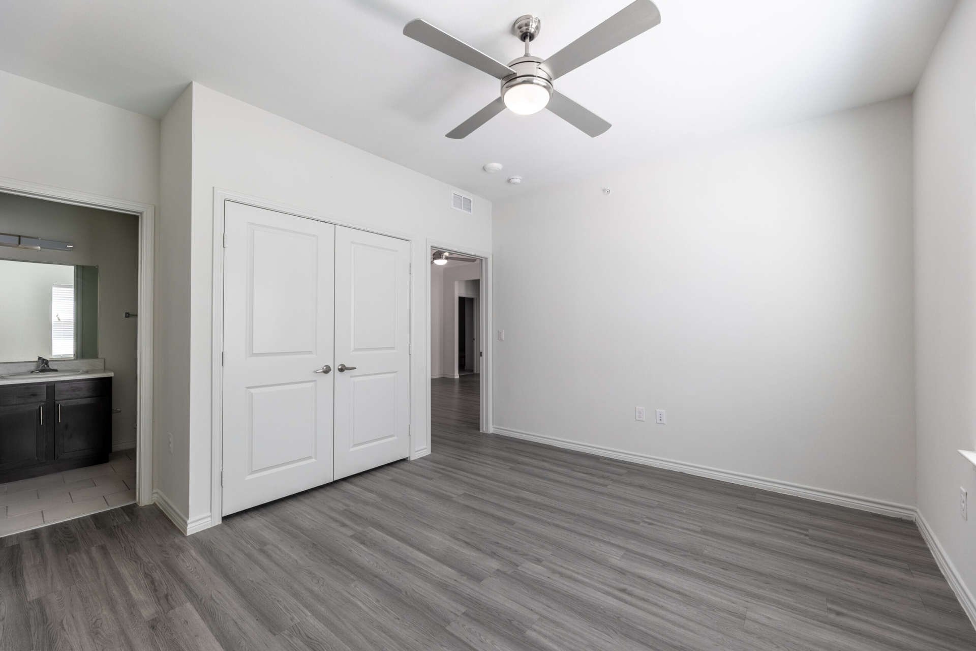 Building Photo - 2900 La Junta St