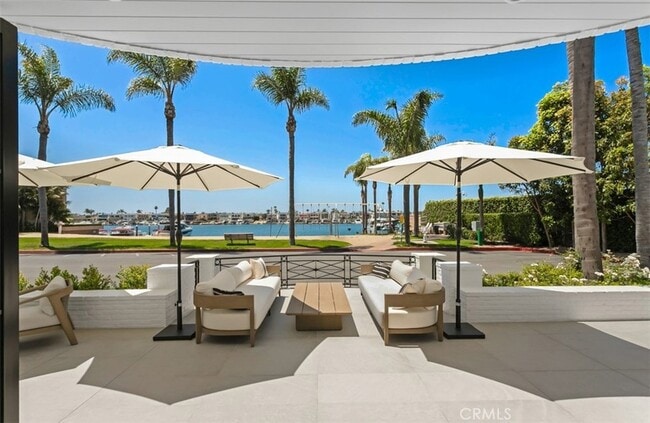 Building Photo - 2401 Bayshore Dr