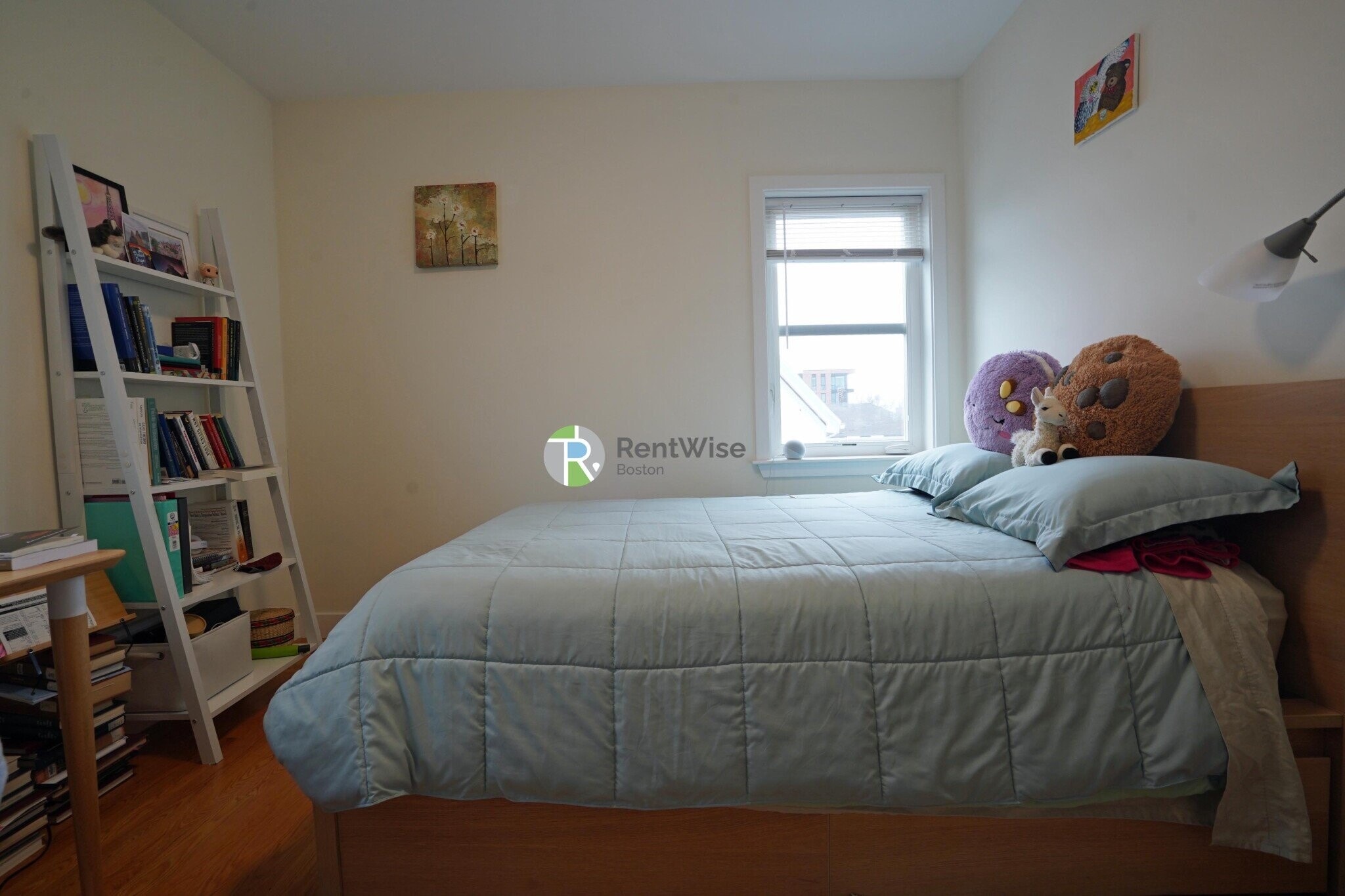 Building Photo - 15 Kelley Ct