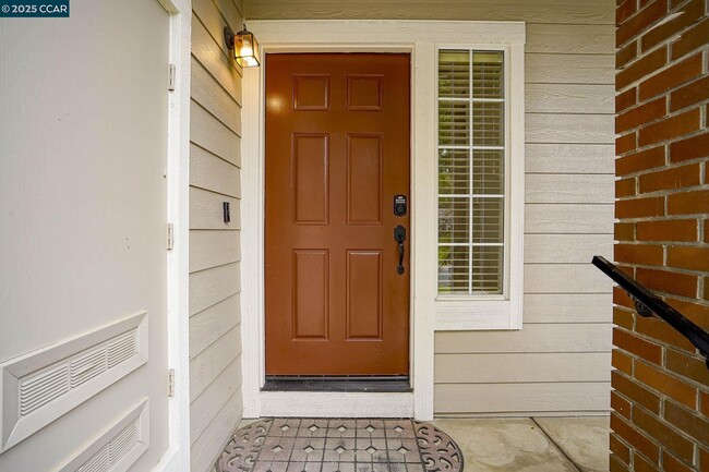 Building Photo - 903 Arrowhead Terrace