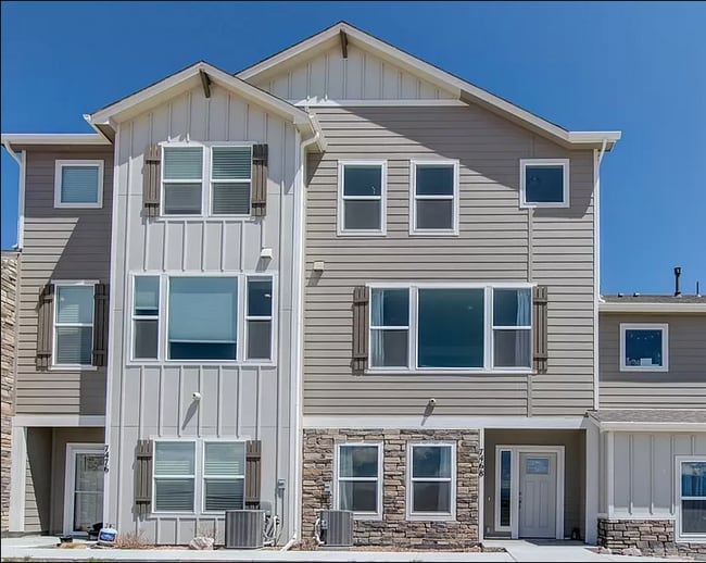 Building Photo - 7468 Johnsontown Hts