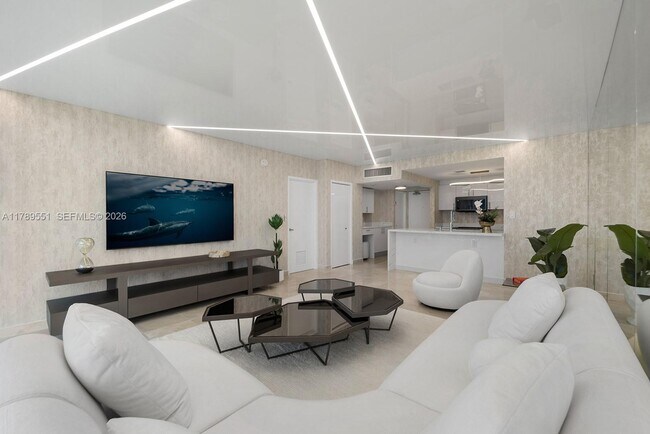 Building Photo - 10275 Collins Ave