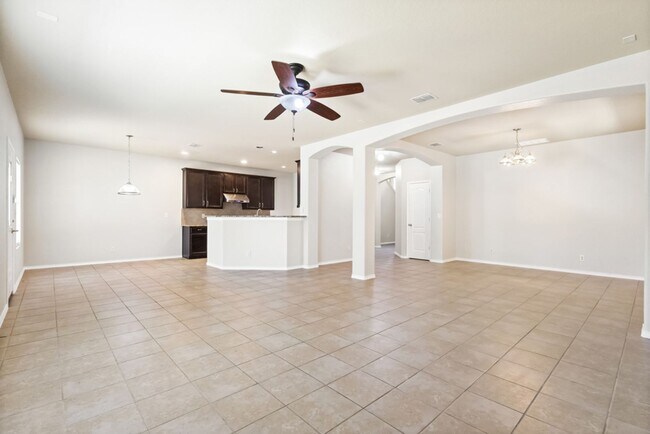 Building Photo - 426 Tequila Ranch