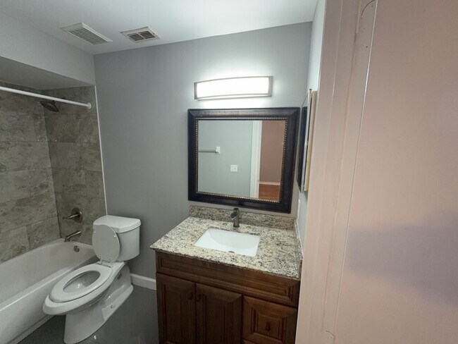 Building Photo - 502 San Gabriel Ct