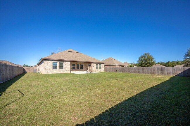 Building Photo - Beautiful 4 Bedroom 3 Bath Home!
