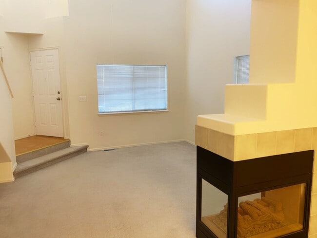 Building Photo - 3911 Christy Heights