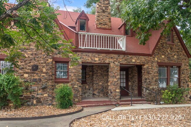 Building Photo - 1618 W Kings Hwy