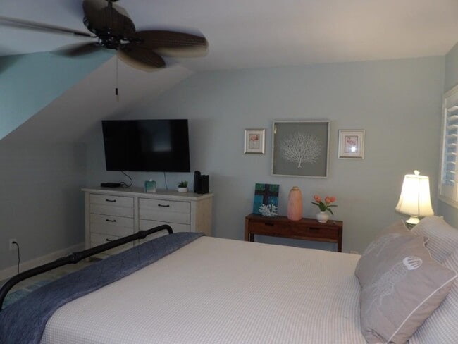 Building Photo - 4396 Baldwin Ave