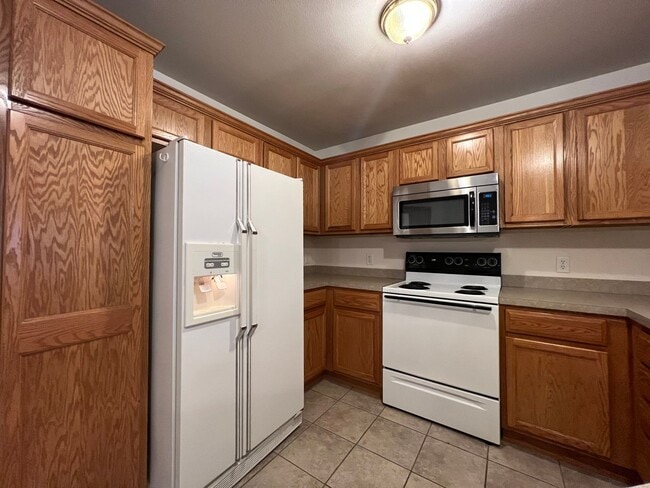 Building Photo - 1267 Pinhook Dr