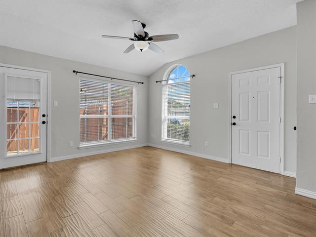Building Photo - 5920 Heatherglen Terrace