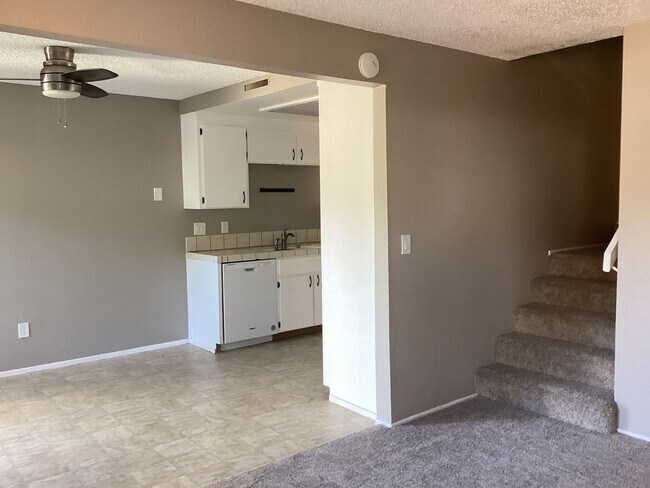 Building Photo - 4222 Topsail Ct