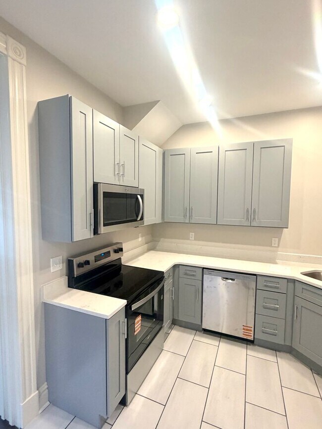 Building Photo - 4397