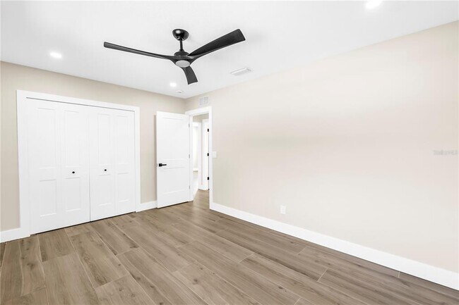 Building Photo - 4891 Venetian Blvd NE