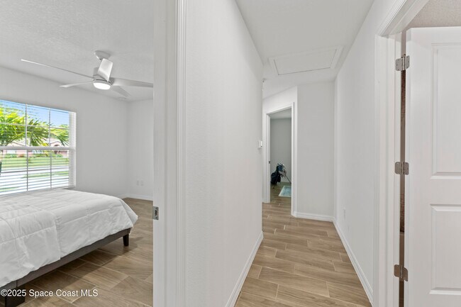 Building Photo - 1938 Jupiter Blvd SW