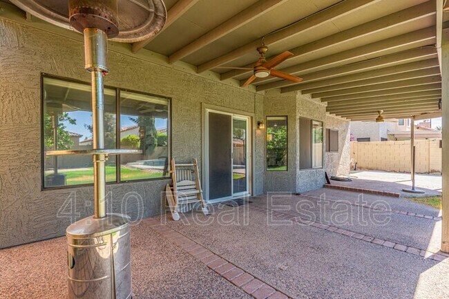 Building Photo - 1531 E Vaughn Ave