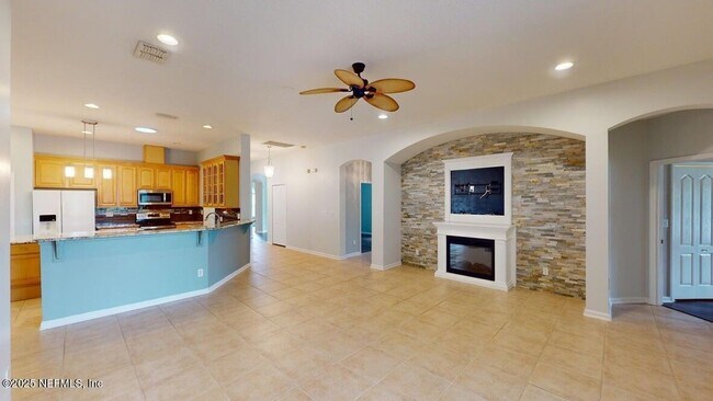 Building Photo - 202 Casa Sevilla Ave