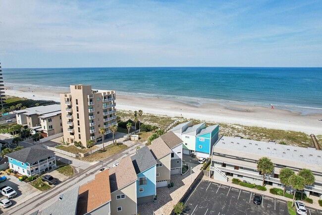 Building Photo - The townhome with ocean views from every room