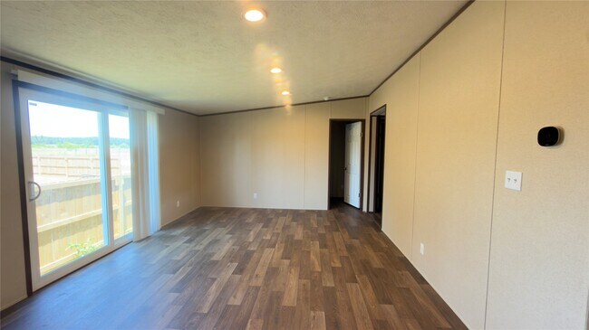 Building Photo - 7173 Rd 5878