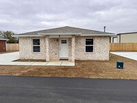 Building Photo - 130 East Ave