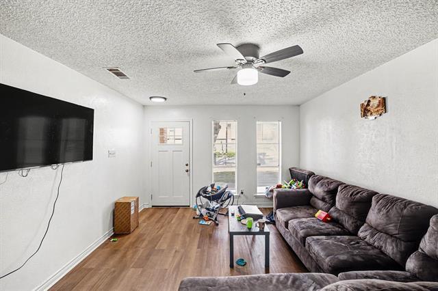 Building Photo - 7700 Mary Dr