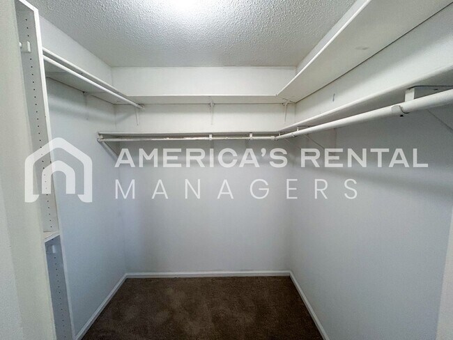 Building Photo - Home for Rent in Birmingham!