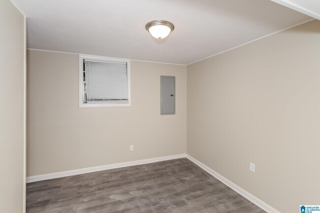 Building Photo - 1508 Brewster Cir