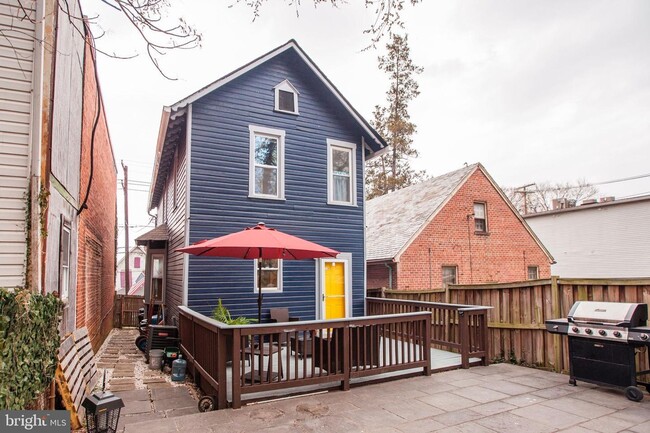 Building Photo - Anacostia Historic District W/Hardwoods, B...