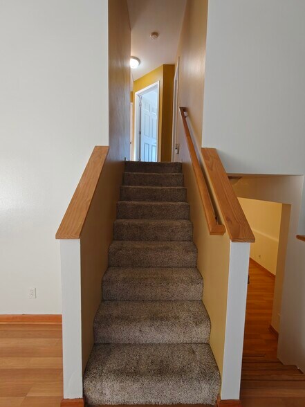 Building Photo - 7925 S 157th St