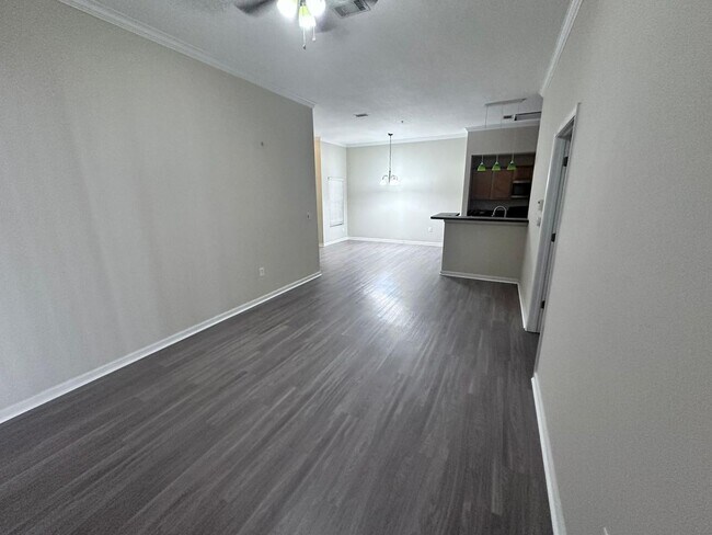 Building Photo - Enjoy First-Floor Living in a Peaceful Gated Jacksonville Community