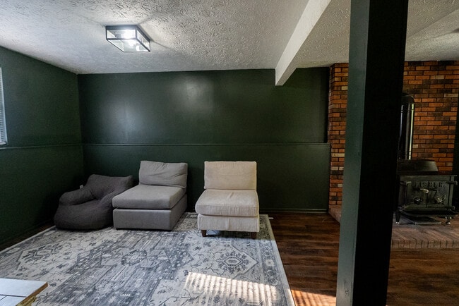 Building Photo - 11019 Neptune Pl