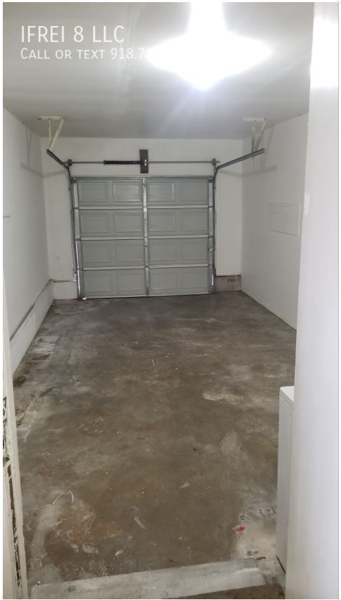 Building Photo - 6303 S Owasso Ave
