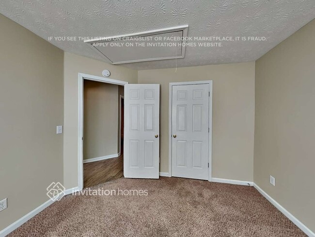 Building Photo - 1424 Fairbrooke Ct