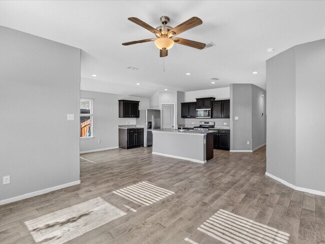 Building Photo - 2225 Blythwood Trail