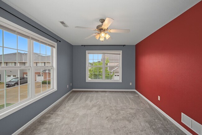 Building Photo - 106 Essex Ln