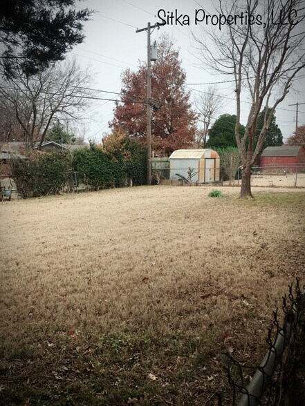 Building Photo - 7542 E 28th St