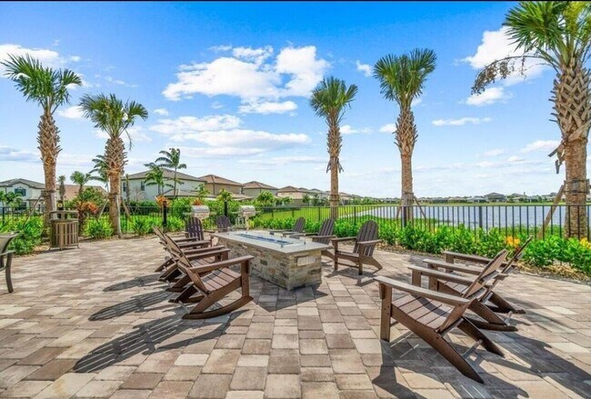 Building Photo - 4460 San Fratello Cir